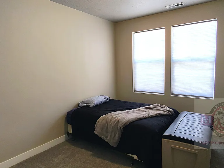 7887 S 5440 W — Photo 26