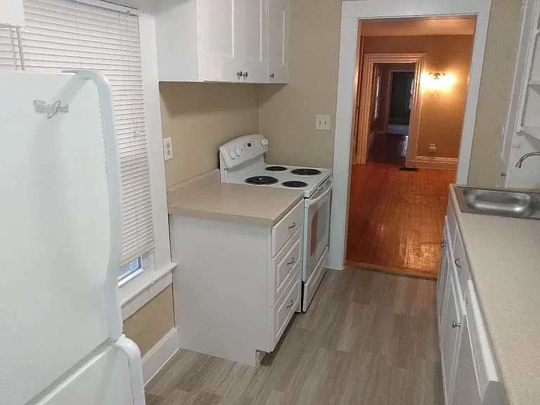 7 Broad St #4 — Photo 7