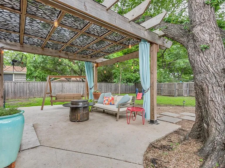 3704 Park Ln — Photo 21