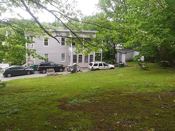 3rd image of 46 Essex St
