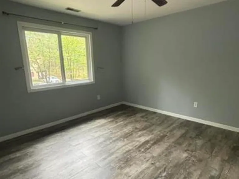14 Stratton Ct — Photo 5