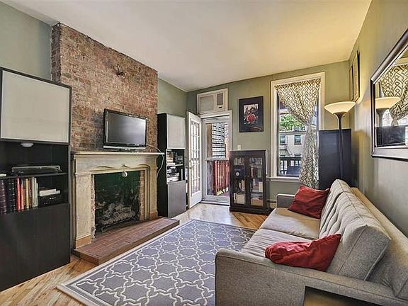 4th image of 130 Sussex St
