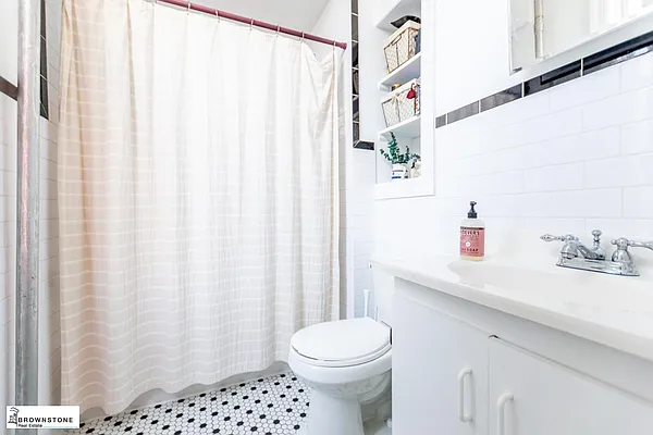 Rented by Brownstone Real Estate | media 6