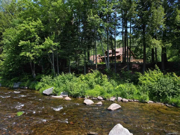 895 Streeter Pond Road, Sugar Hill, NH 03586