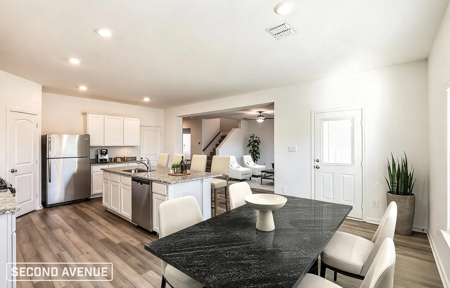 4 bed, 2.5 bath, 2205 sqft, $1,969 — Photo 4