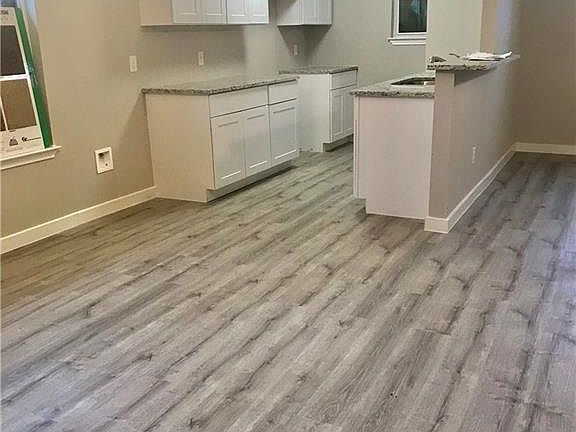 2nd image of 2646 Southland St