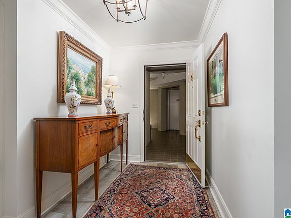 2nd image of 2700 Arlington Ave S APT 2