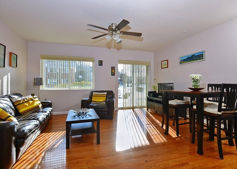 1st image of 15 Bayberry Dr APT 2