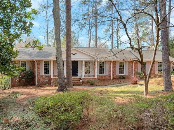 2360 Leisure Lake Dr, Atlanta, GA 30338