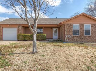413 S Fairfax Ave, Skiatook, OK 74070