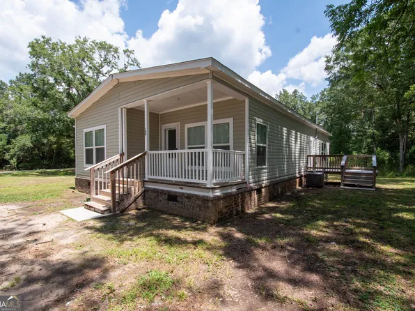 196 Dogwood Ln, Woodbury, GA 30293