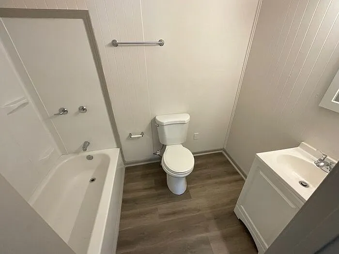 8919 Yarmouth Dr — Photo 13