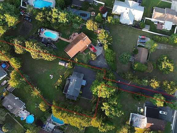 2nd image of 2327 Zion Rd