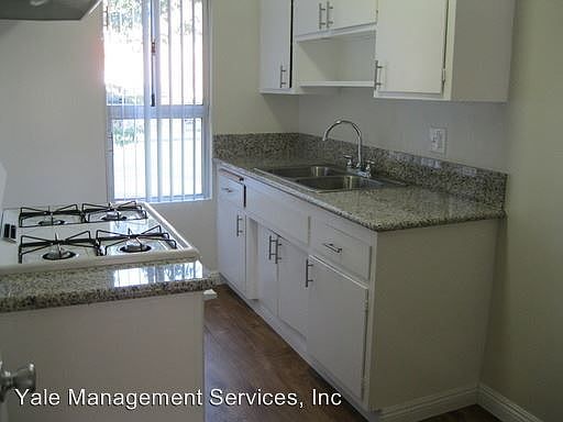 5th image of 3399 Bennett Dr APT 39