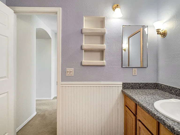 14226 W Wethersfield Rd — Photo 41