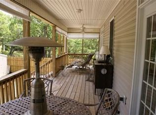 132 NE 9th St, Oak Island, NC 28465