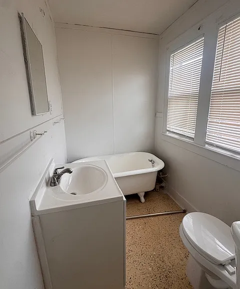 14702 Winthrop St #2 — Photo 8