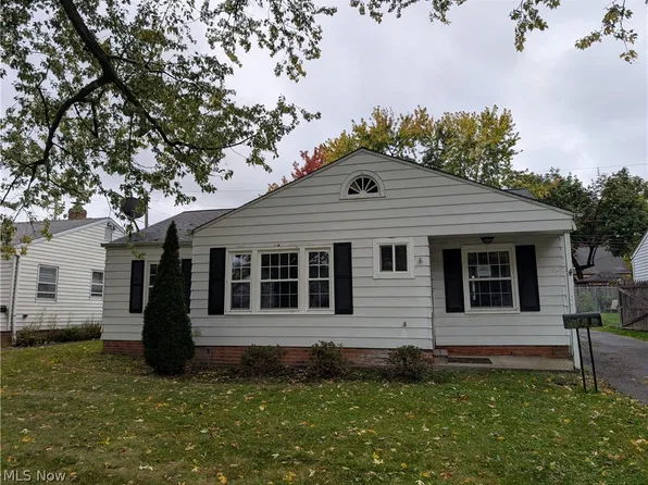 1210 Orchard Heights Dr, Mayfield Heights, OH 44124