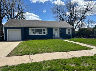2418 S Glendale Ave, Sioux Falls, SD 57105