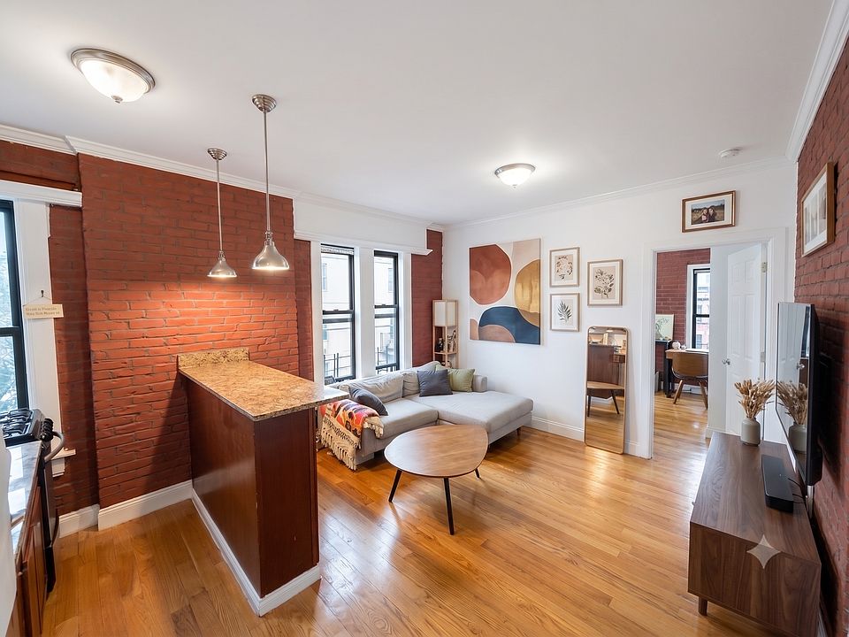 1st image of 380 S 4th St APT 22