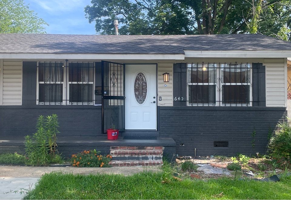 2nd image of 640 George Washington Ave