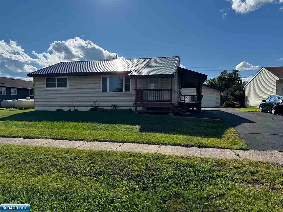 1st image of 27 Balsam Cir