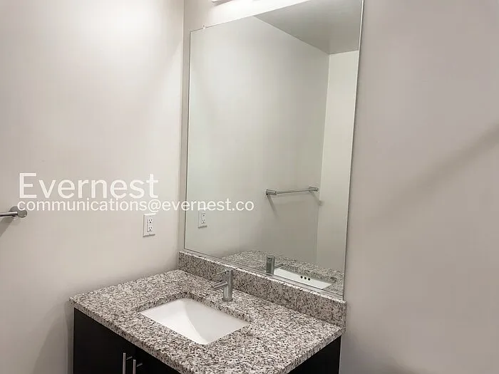 17 W Main St #203 — Photo 8