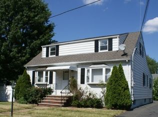 445 Faitoute Ave, Roselle Park, NJ 07204