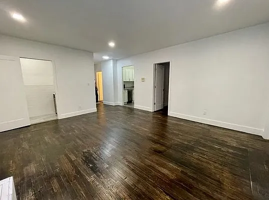 Rented by Mossanen Group | media 47