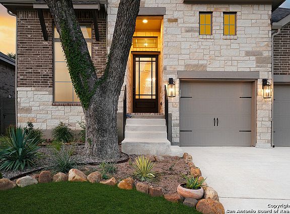 2nd image of 534 ORCHARD WAY