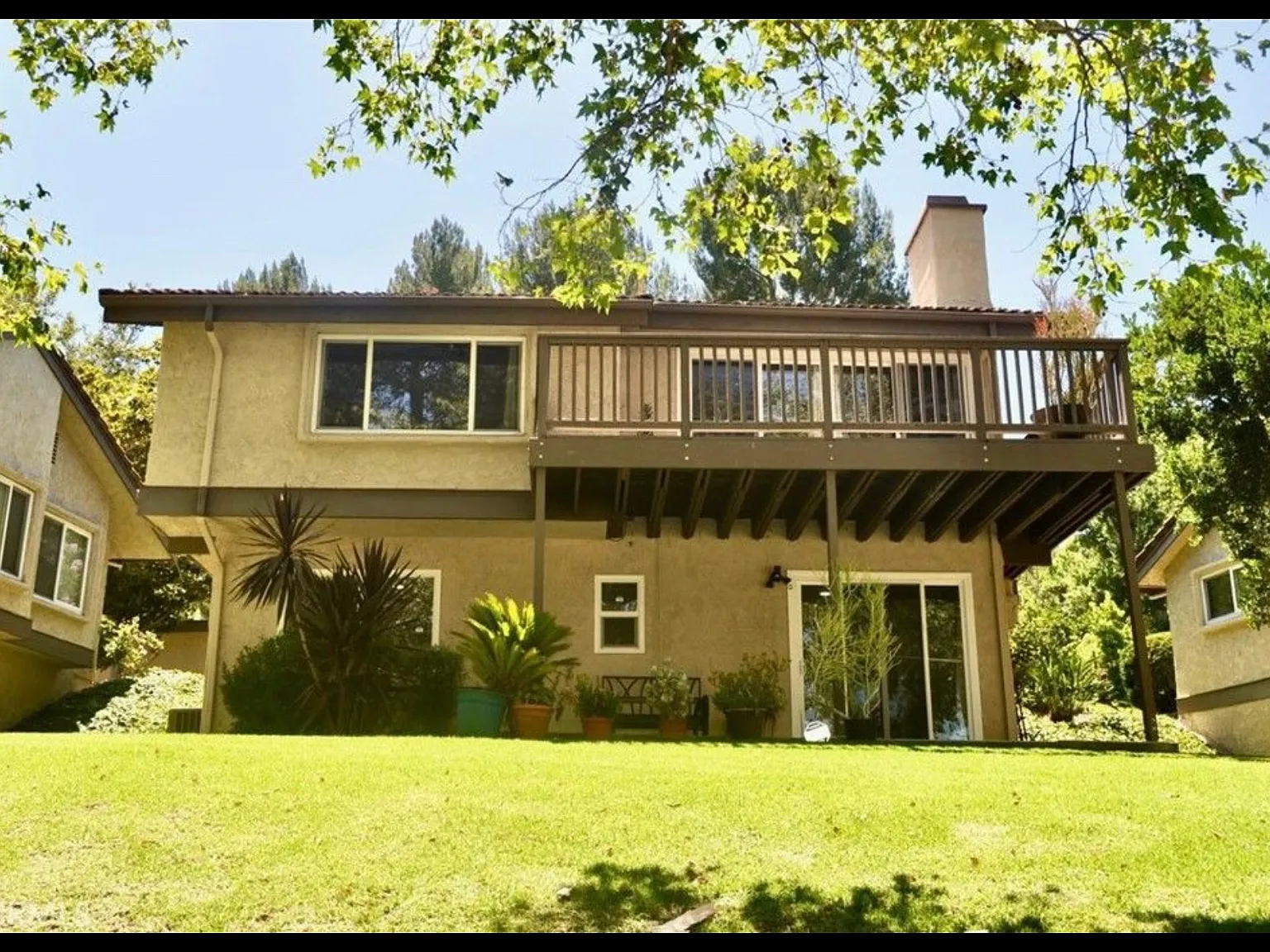 4 bed, 2.5 bath, 1672 sqft, $4,650 — Photo 3