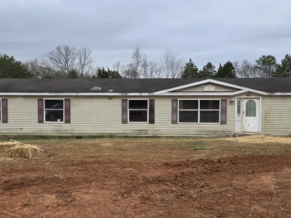 10326 Patsy Cline Way, Strawberry Plains, TN 37871