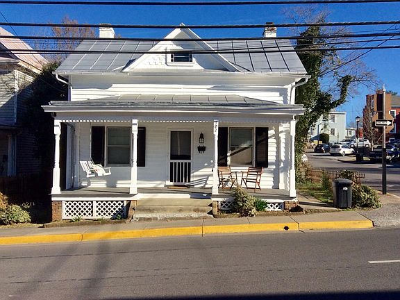 2nd image of 122 S Jefferson St