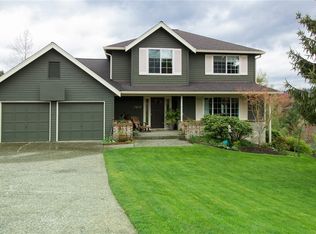 7037 NE 164th St, Kenmore, WA 98028