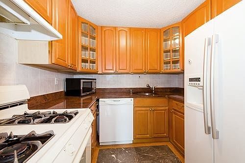 5th image of 546 115th St APT C