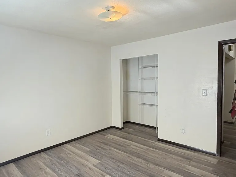 2852 1/2 Belford Ave — Photo 14