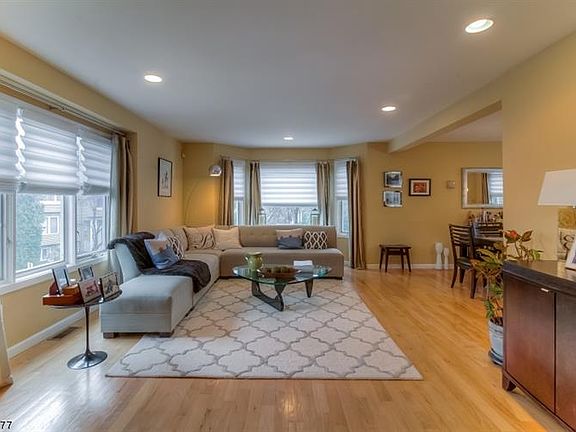 5th image of 189 Clarken Dr