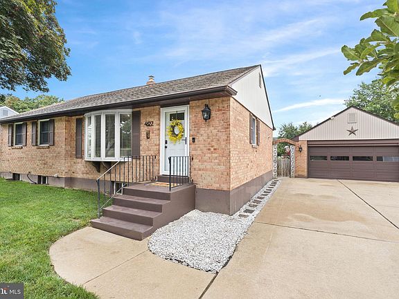 2nd image of 4622 Griffin Dr