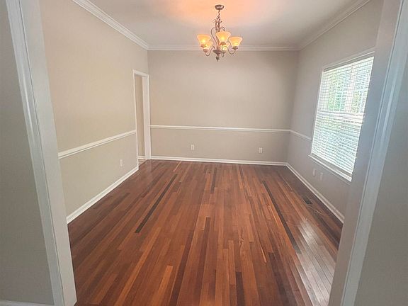 4th image of 44 Hampton Springs Ct