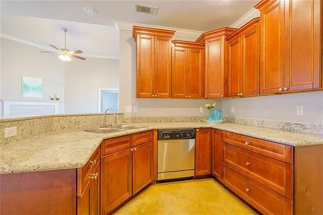17289 Paddock Cir — Photo 3