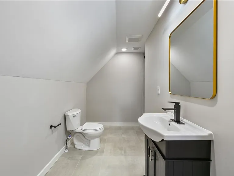143 Johnston Ave — Photo 24