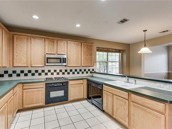 4th image of 5633 Sundance Dr
