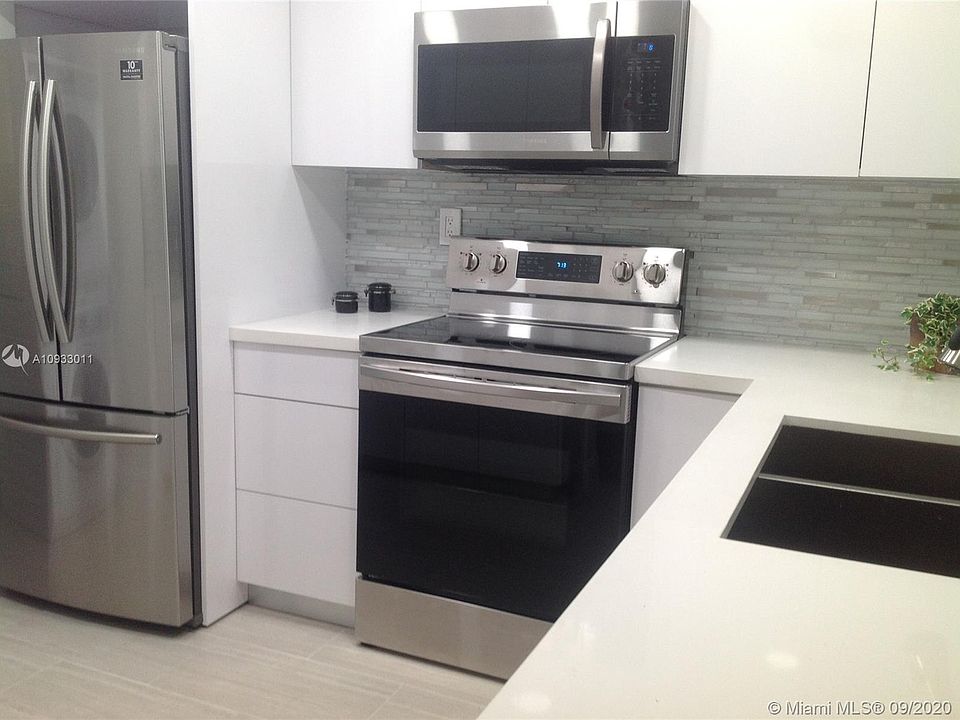 1st image of 7910 Colony Cir N APT 310