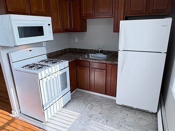 3rd image of 1015 W 35th Ave #W101