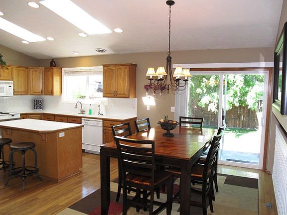 3rd image of 10703 N Mystic Ct