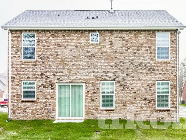 112 Hackney Ln — Photo 13