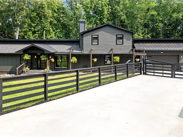 14905 Thompson Rd, Milton, GA 30004