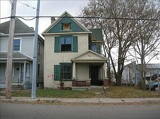 1st image of 916 Xenia Ave