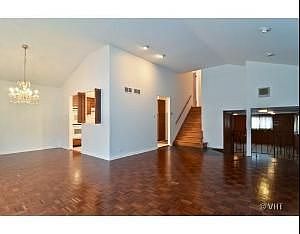 3rd image of 4114 W Touhy Ave