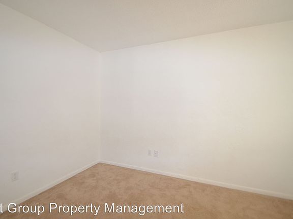 5th image of 903 S 15th St